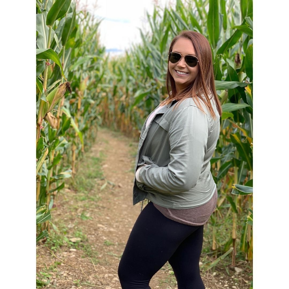 Meet your Posher, Ashley